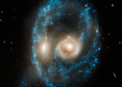 347096_Colisión de dos galaxias // Foto: ESA