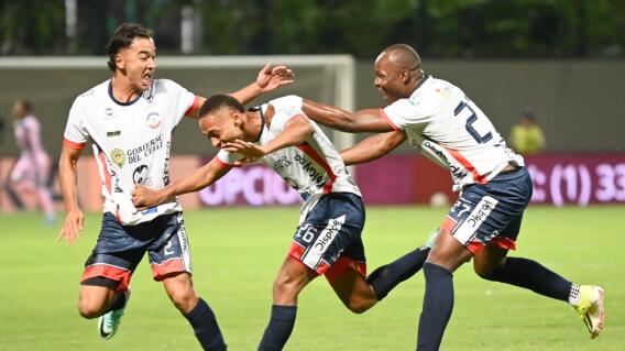 Mayer Gil feliz por su golazo con Alianza F.C. contra Independiente Medellín, en la Liga I-2024 Mayer Gil feliz por su golazo con Alianza F.C. contra Independiente Medellín, en la Liga I-2024
