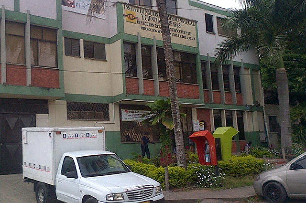 medicina-legal-fachada.jpg