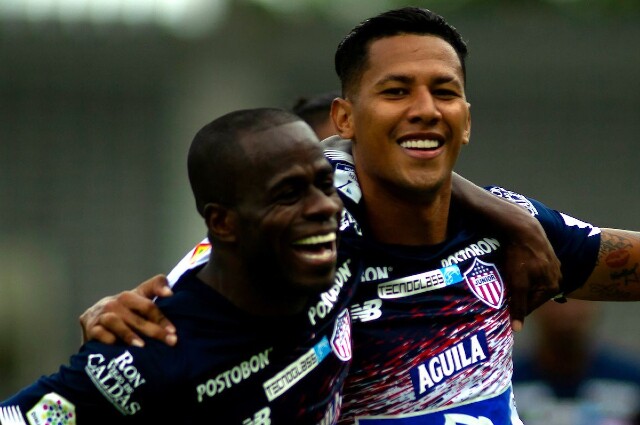 James Sánchez Carmelo Valencia