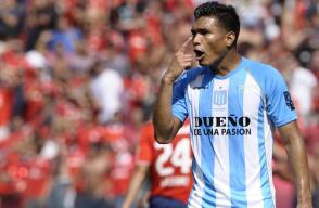 Teófilo Gutiérrez en su paso por Racing de Avellaneda. 