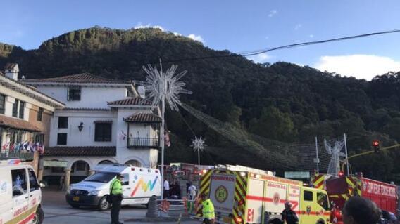 13374_La Kalle. Accidente en Monserrate / Foto: Twitter @Alexandrocanrol 13374_La Kalle. Accidente en Monserrate / Foto: Twitter @Alexandrocanrol