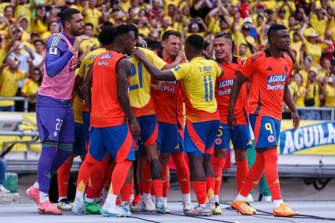 Jugadores de la Selección Colombia en un partido por las Eliminatorias. Jugadores de la Selección Colombia en un partido por las Eliminatorias.