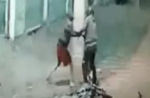 hombre se enfrentó a un ladrón que le robó la moto