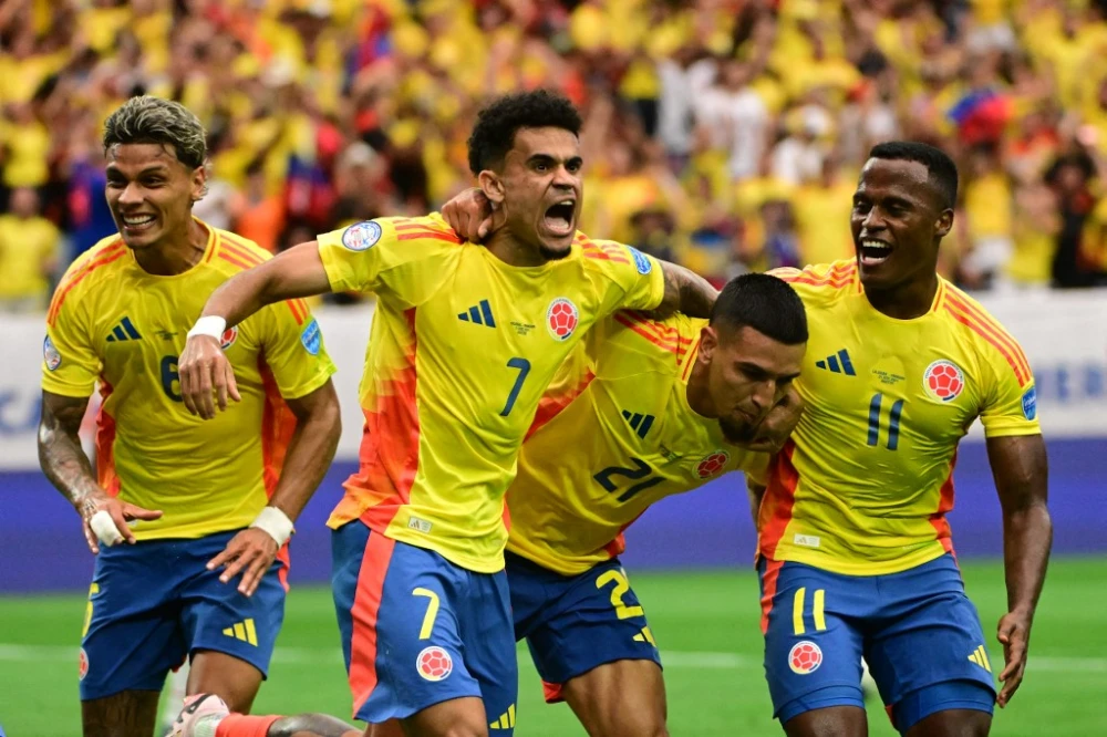 Colombia y una celebración de gol contra Paraguay, por Copa América. Colombia y una celebración de gol contra Paraguay, por Copa América.
