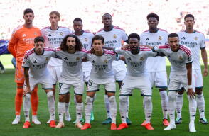 Equipo de Real Madrid previo a un partido