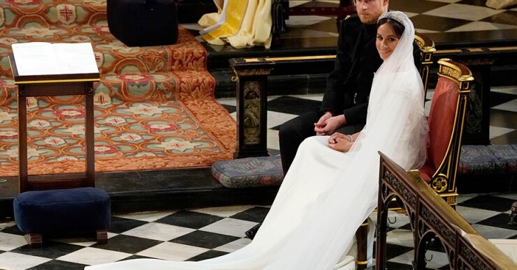 La boda se realizó bajo el rito anglicano, aunque tuvo participación del reverendo afroamericano Michael Bruce Curry.