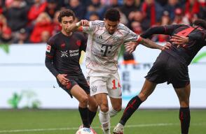 Luis Díaz en Bayer Leverkusen vs. Bayern Múnich en juego de la Bundesliga.