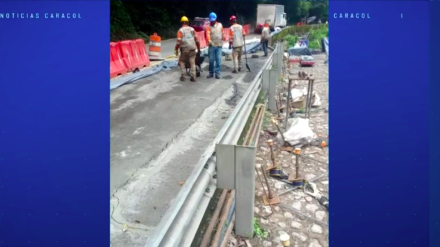 Cierre en el sector de la Nariz del Diablo en vía Bogotá- Girardot Cierre en el sector de la Nariz del Diablo en vía Bogotá- Girardot