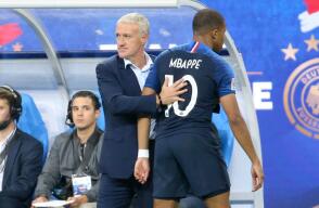 Deschamps y Mbappé. Deschamps y Mbappé.