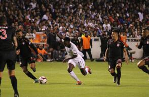 296360_santa_fe_liga_de_quito_020219_tw_ldu_oficial_e.jpg 296360_santa_fe_liga_de_quito_020219_tw_ldu_oficial_e.jpg