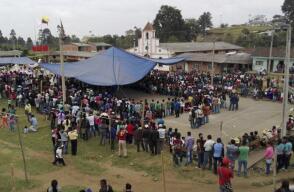 262824_BLU Radio. Indigenas - referencia