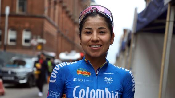 Paula Patiño, ciclista colombiana. Paula Patiño, ciclista colombiana.
