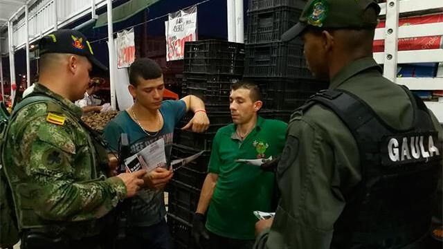 Ofensiva del Ejército y la Policía contra la extorsión en plazas de mercado de Cali