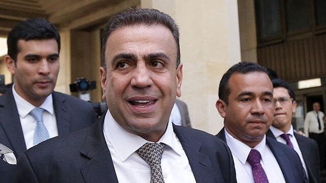 Exsenador Musa Besaile prendió el ventilador en proceso del cartel de la toga