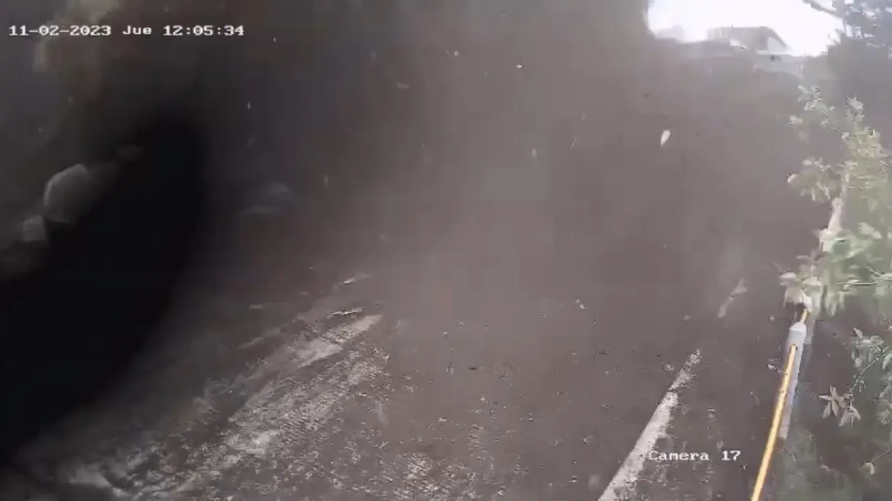Momento Roca Video del momento exacto del desprendimiento de roca en la Piedra del ...
