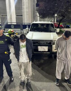 Video: persecución para atrapar ladrones en Bogotá terminó en plan candado con halcón de la Policía