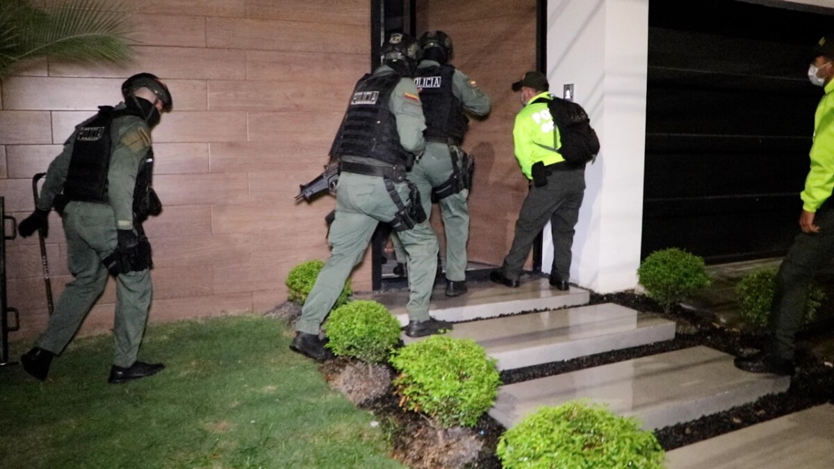 FOTO OPERATIVO NUEVO POLICÍA.jpg