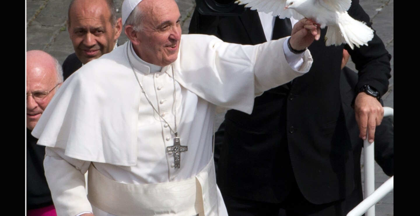 El caudal de frases no ha cesado, en ocasiones refrendando los supuestos del pensamiento religioso de occidente, mientras que en otras ha causado revuelo y marcado distancia con sus antecesores.