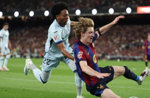 Johan Mojica en Barcelona vs. Getafe por la Liga de España.