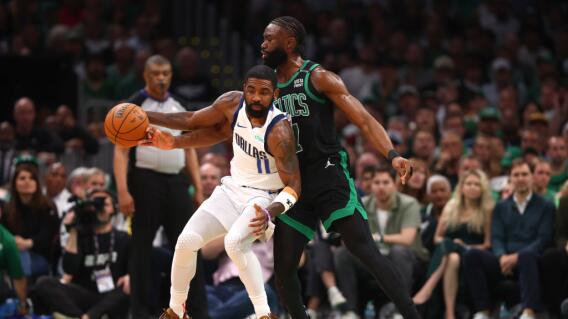 Kyrie Irving tuvo un partido flojo con Dallas. Kyrie Irving tuvo un partido flojo con Dallas.