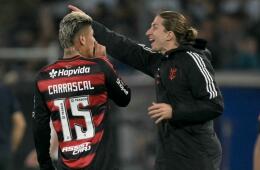 Jorge Carrascal en medio de un partido con Flamengo.