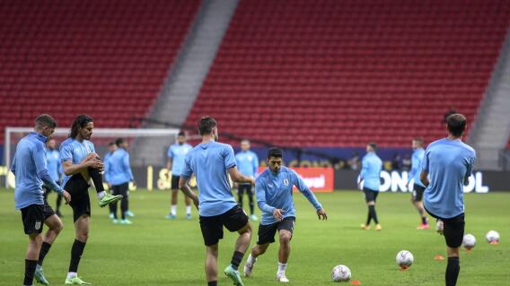 selección-uruguay-entrena.jpg selección-uruguay-entrena.jpg