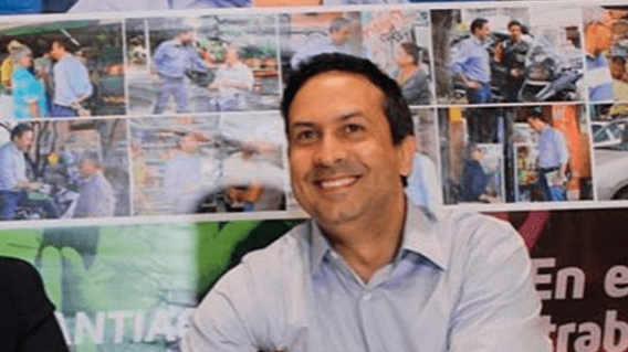 santiago_gomez.png santiago_gomez.png