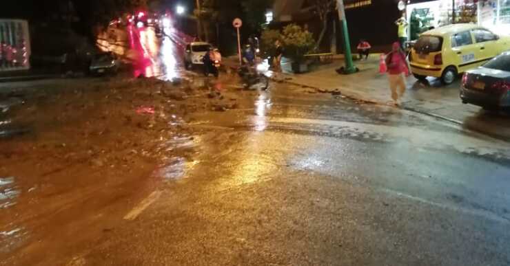 Viviendas y negocios afectados en La Loma del Indio dejó fuerte aguacero en Medellín