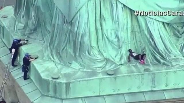 En el Día de la Independencia de EE. UU., mujer obligó a cerrar la Estatua de la Libertad