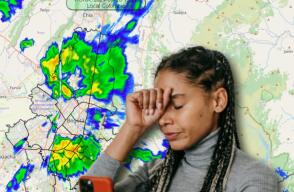 Mujer preocupada junto a una imagen del mapa de Bogotá. 