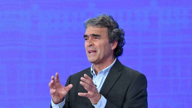 Sergio Fajardo definió los roles de su equipo de cara a la primera vuelta presidencial Sergio Fajardo definió los roles de su equipo de cara a la primera vuelta presidencial