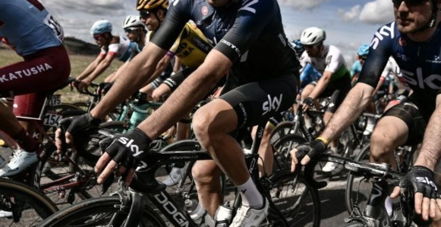 375114_Ciclistas Ineos / AFP