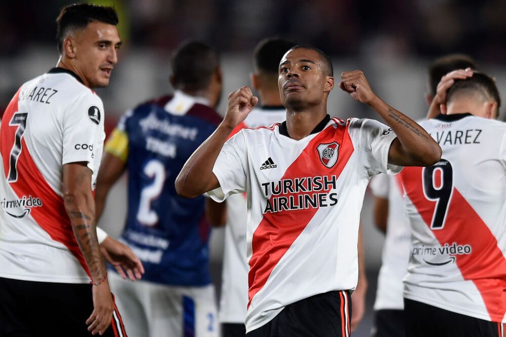 Vea el golazo de Nicolás de la Cruz en el duelo de hoy de River vs Fortaleza, por Copa Libertadores | Copa Libertadores | GolCaracol