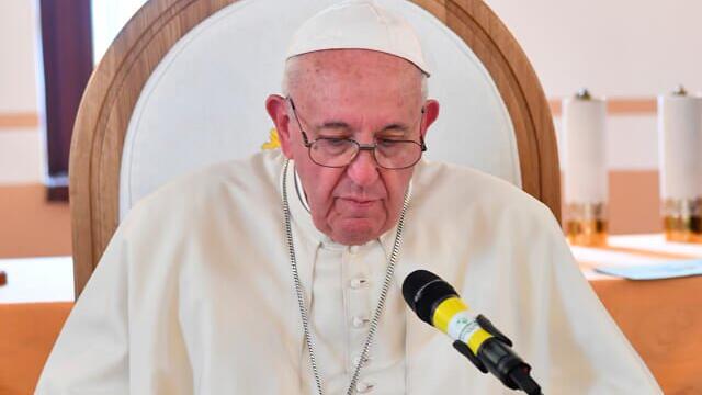 Papa Francisco "pide perdón" a gitanos por la discriminación que han sufrido Papa Francisco "pide perdón" a gitanos por la discriminación que han sufrido