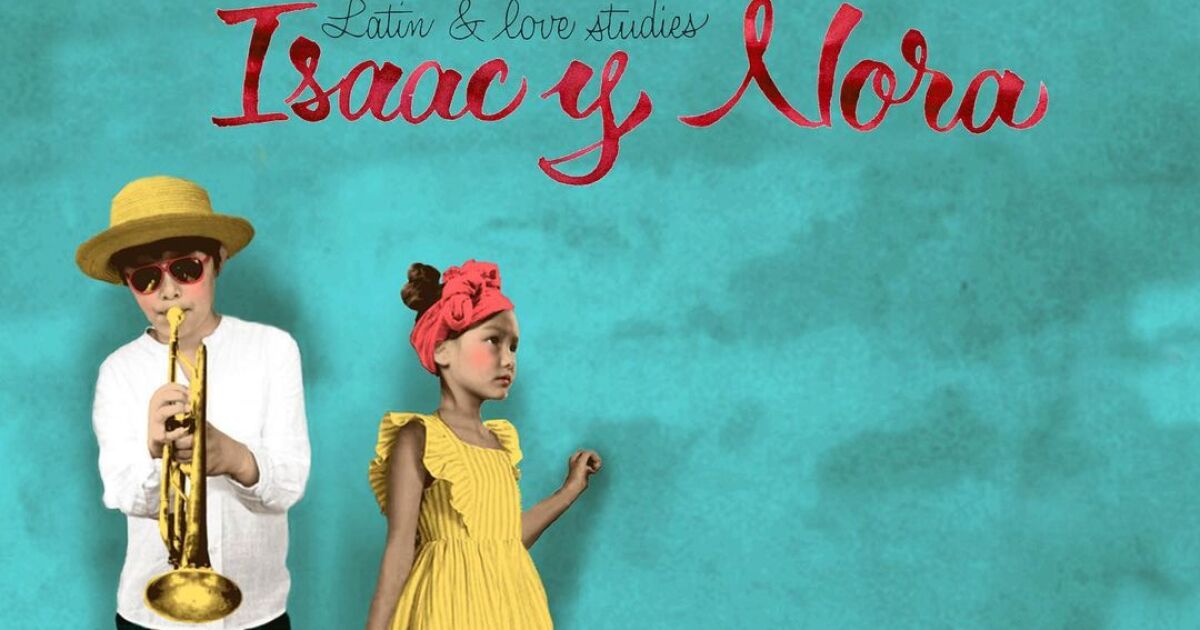 Isaac et Nora, dos niños que enamoran al mundo con sus dulces voces y