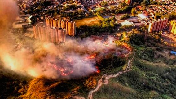 incendio-las-3-cruces1.jpg
