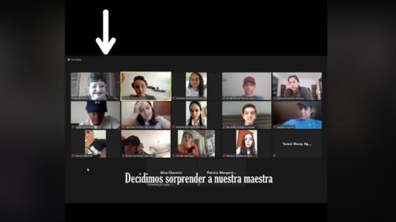 25077_Sorpresa a profesora en clase virtual - Foto TikTok 25077_Sorpresa a profesora en clase virtual - Foto TikTok
