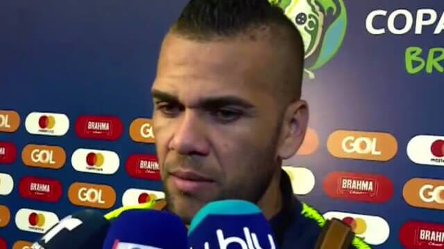 315876_dani_alves_270619_e.jpg