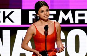 240983_selena-gomez2.jpg