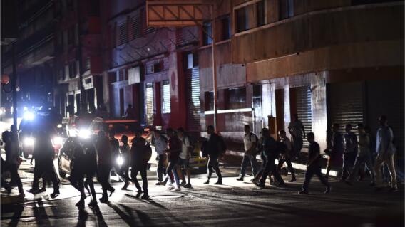 329406_BLU Radio, apagón en Venezuela / foto: AFP