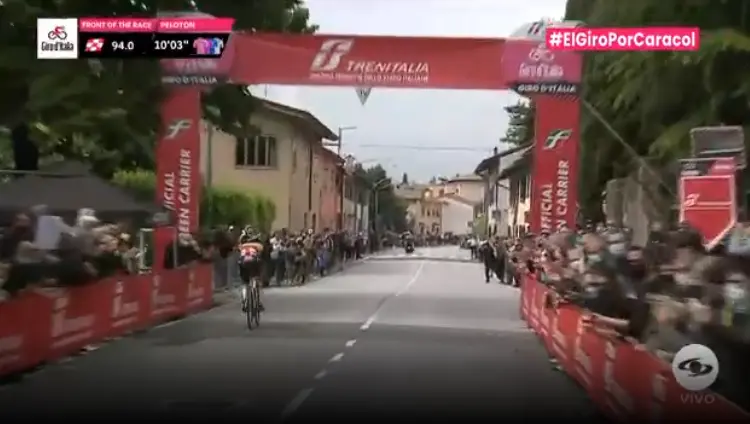 Esprint intermedio etapa 15 Giro de Italia 