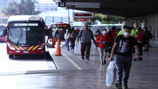 Cantidad de pasajeros aumentó preocupantemente en Bogotá y eso que no se han activado sectores 
