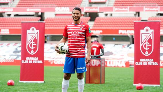 Luis Javier Suárez, futbolista colombiano Luis Javier Suárez, futbolista colombiano