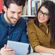 Dan becas a profesores