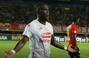 Hugo Rodallega marcó los dos goles de Santa Fe, en el empate 2-2 frente a Pereira.