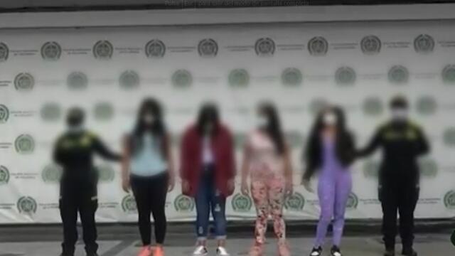 Capturan a 4 mujeres que llevaban más de 20 armas de fuego en un bus Capturan a 4 mujeres que llevaban más de 20 armas de fuego en un bus