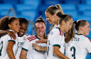 Linda Caicedo junto a sus compañeras del Real Madrid femenino.