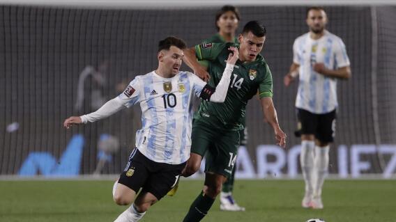Bolivia y Argentina se enfrentan por la segunda jornada de las Eliminatorias Sudamericanas. Bolivia y Argentina se enfrentan por la segunda jornada de las Eliminatorias Sudamericanas.