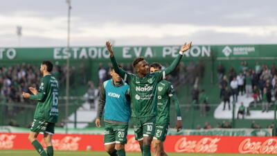  Jhon Rentería, jugador de Sarmiento de Junín.